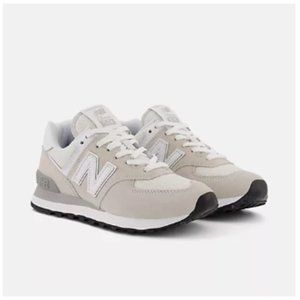 New Balance 574 - Women Size 7